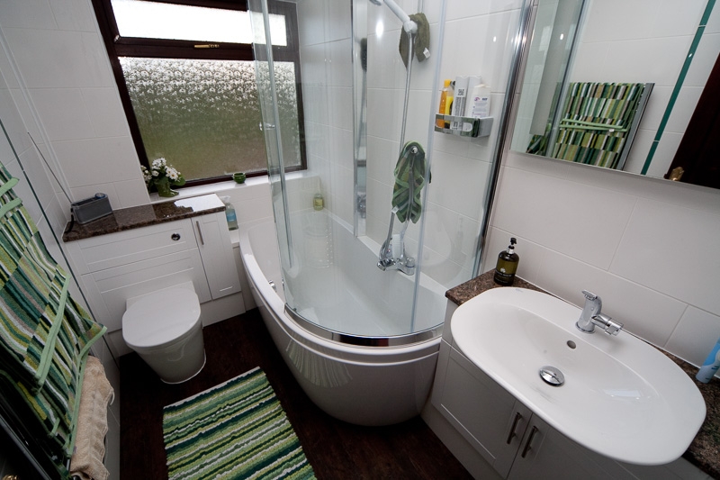Fitted Furniture and Round Shower Batroom 6