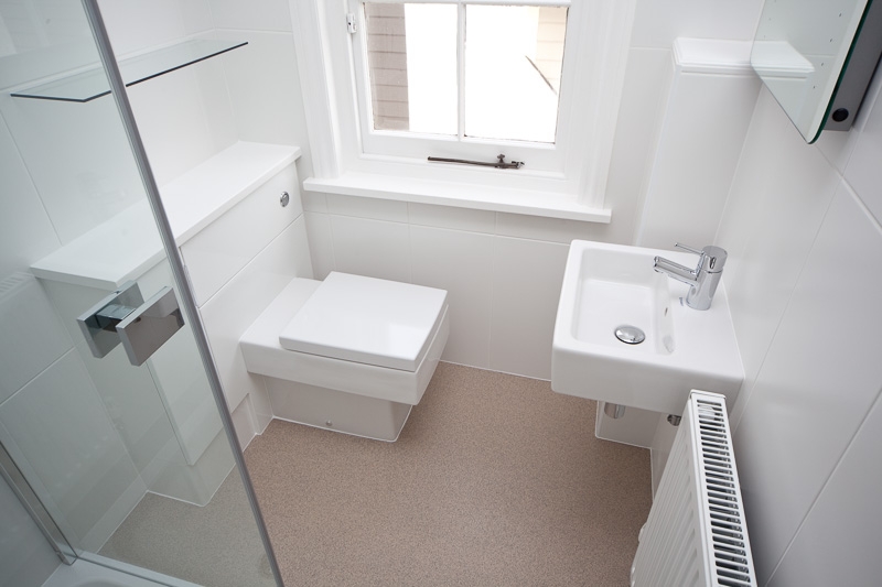 High Gloss White Square Ensuite